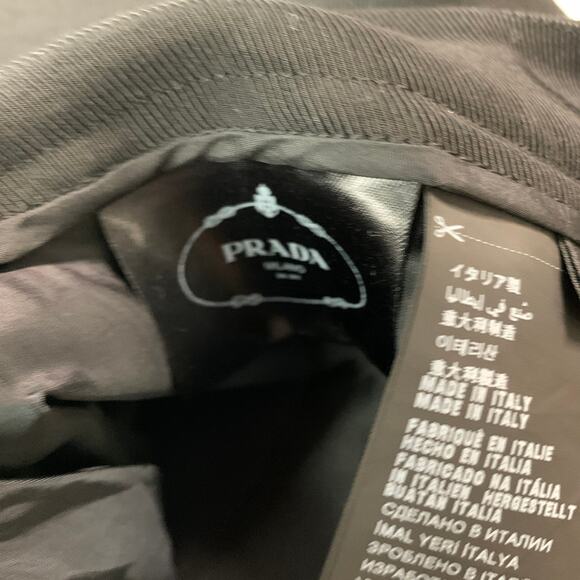 PRADA Size 6 Black Wool Pencil Knee-Length Skirt - Picture 6 of 7